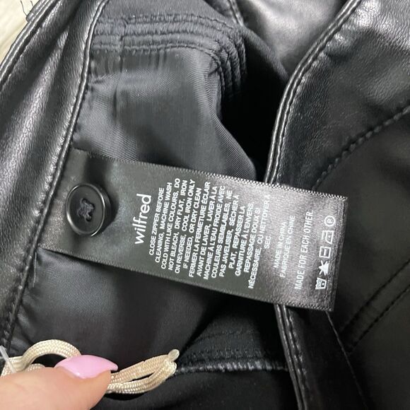 Aritzia Wilfred Black Rebel Pant Vegan Leather Straight Leg Pants Size 6 224 - Picture 6 of 11